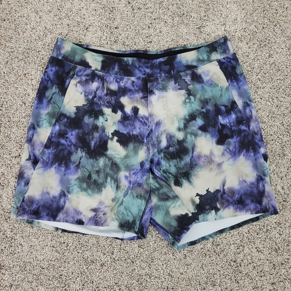 Lululemon Balancer Short 6" Mens Large